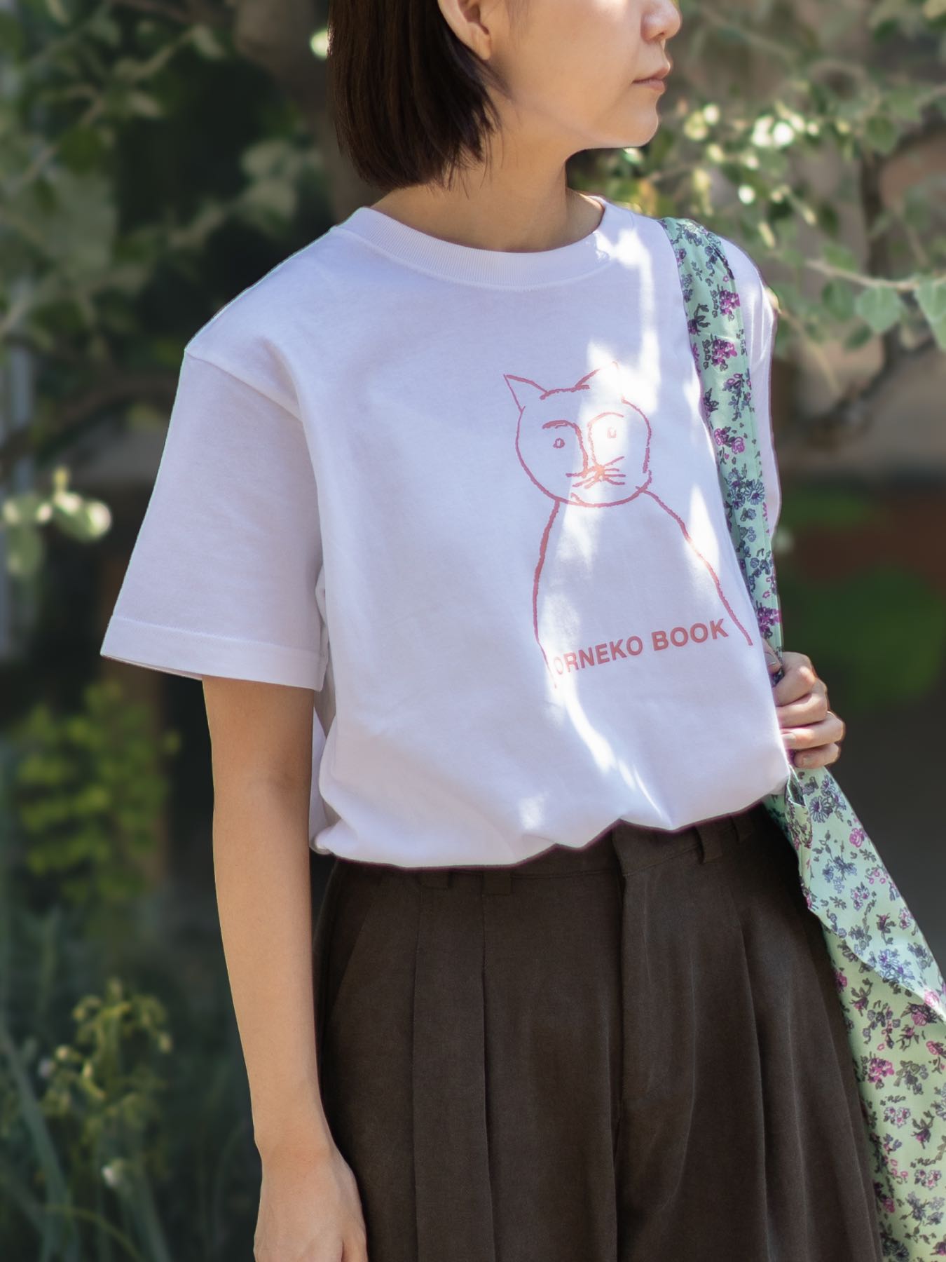 ホワイト×アプリコット