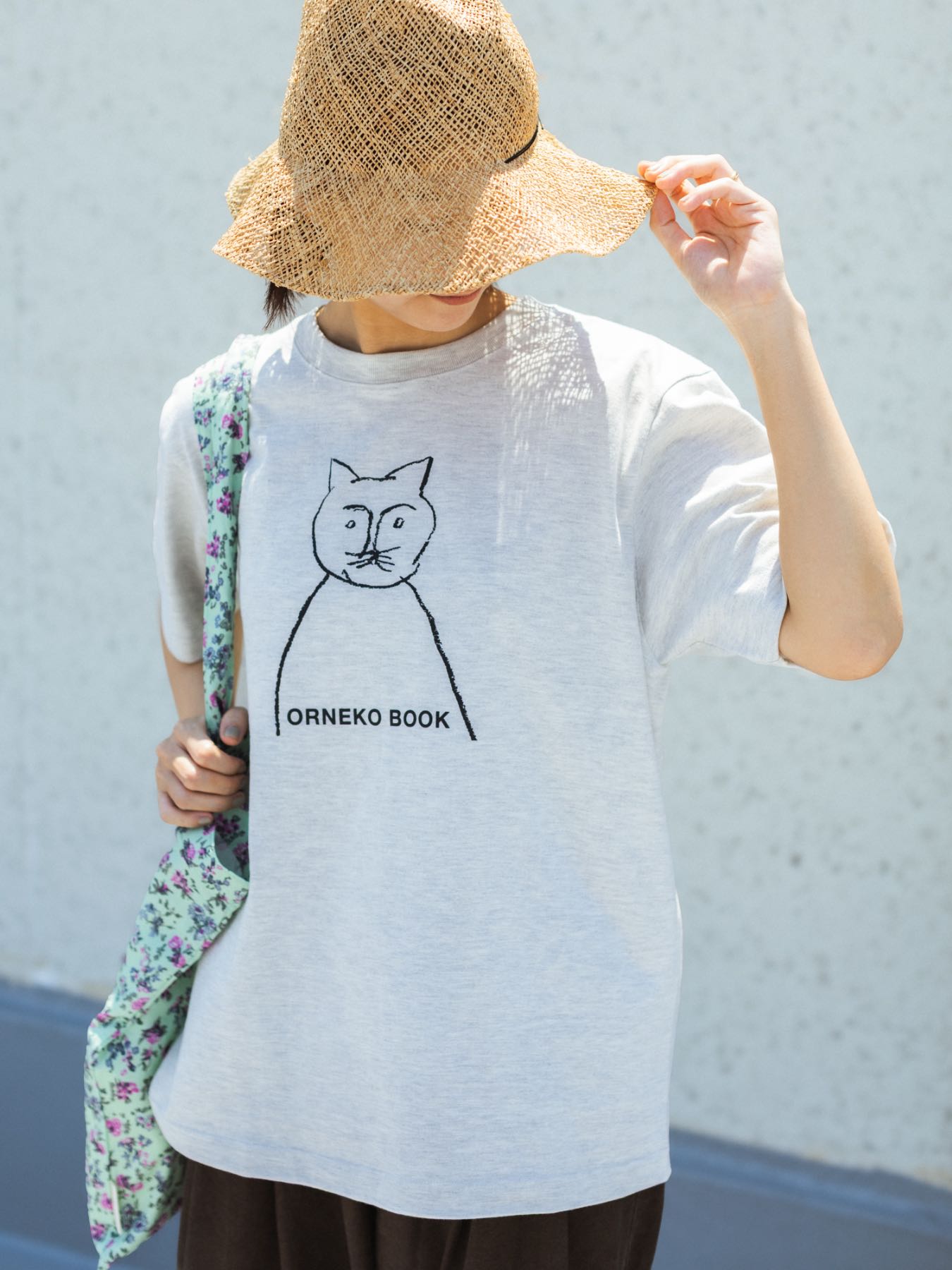 オートミール×ブラック(モデル身長163cm)