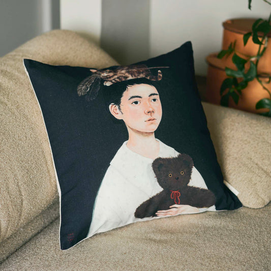 坂巻弓華 オリジナルクッションカバー/みんなねむるじかん、おもちゃをしまってベッドにいきますよ。