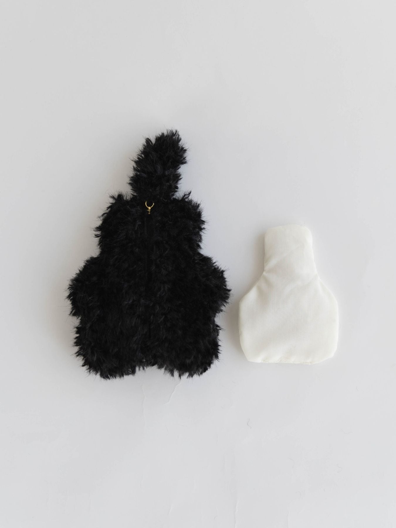 保温剤と猫ポーチのセットです。