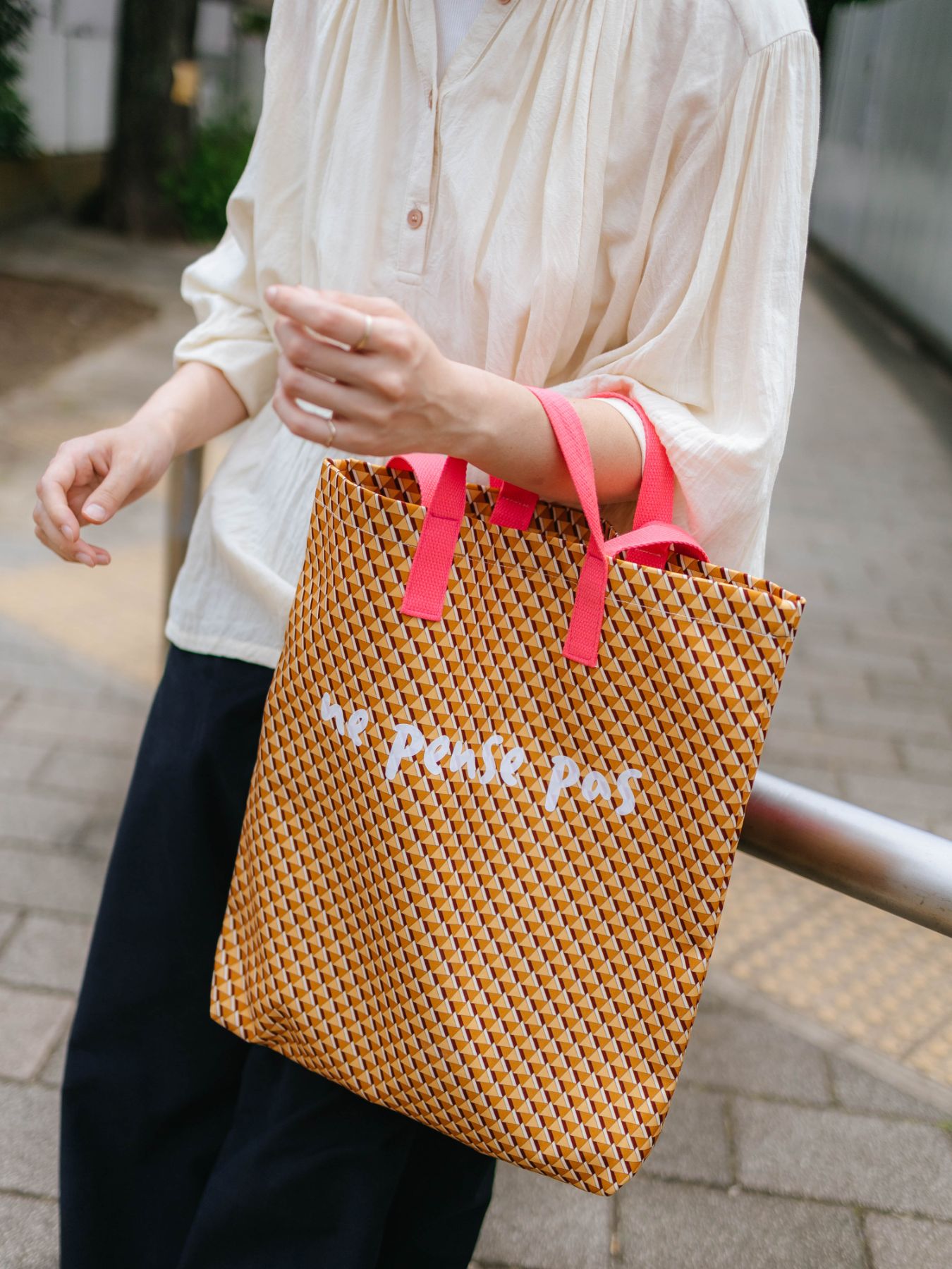 ne pense pas ジオメトリックバッグ｜バッグ｜オルネ ド フォイユ公式