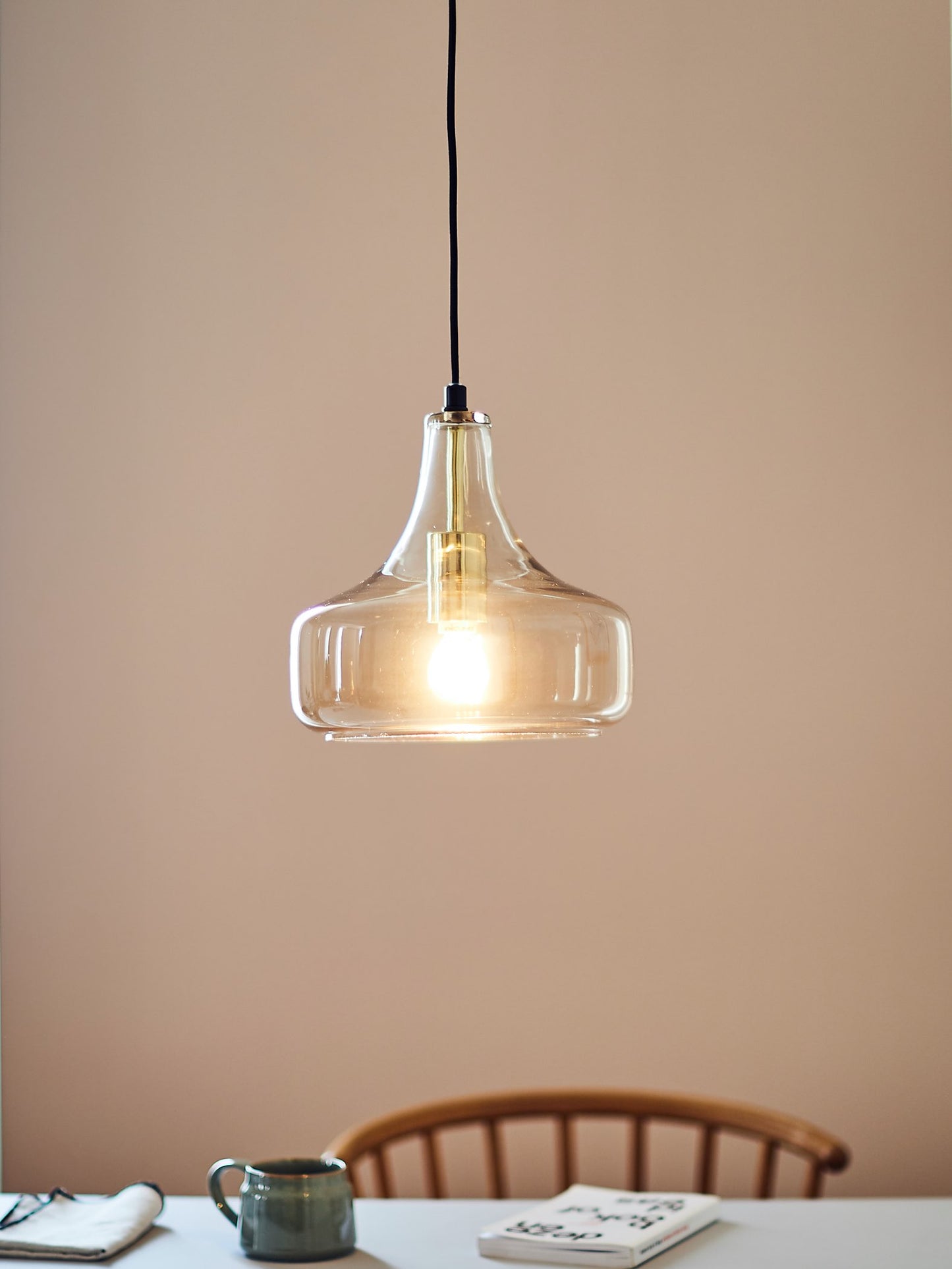 ガラス・ペンダントランプ/ブラウン