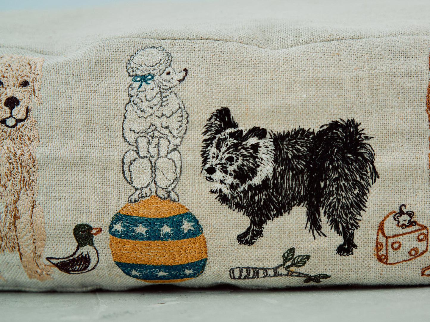 【受注販売】Coral & Tusk × Foinu オーバルイヌベッド