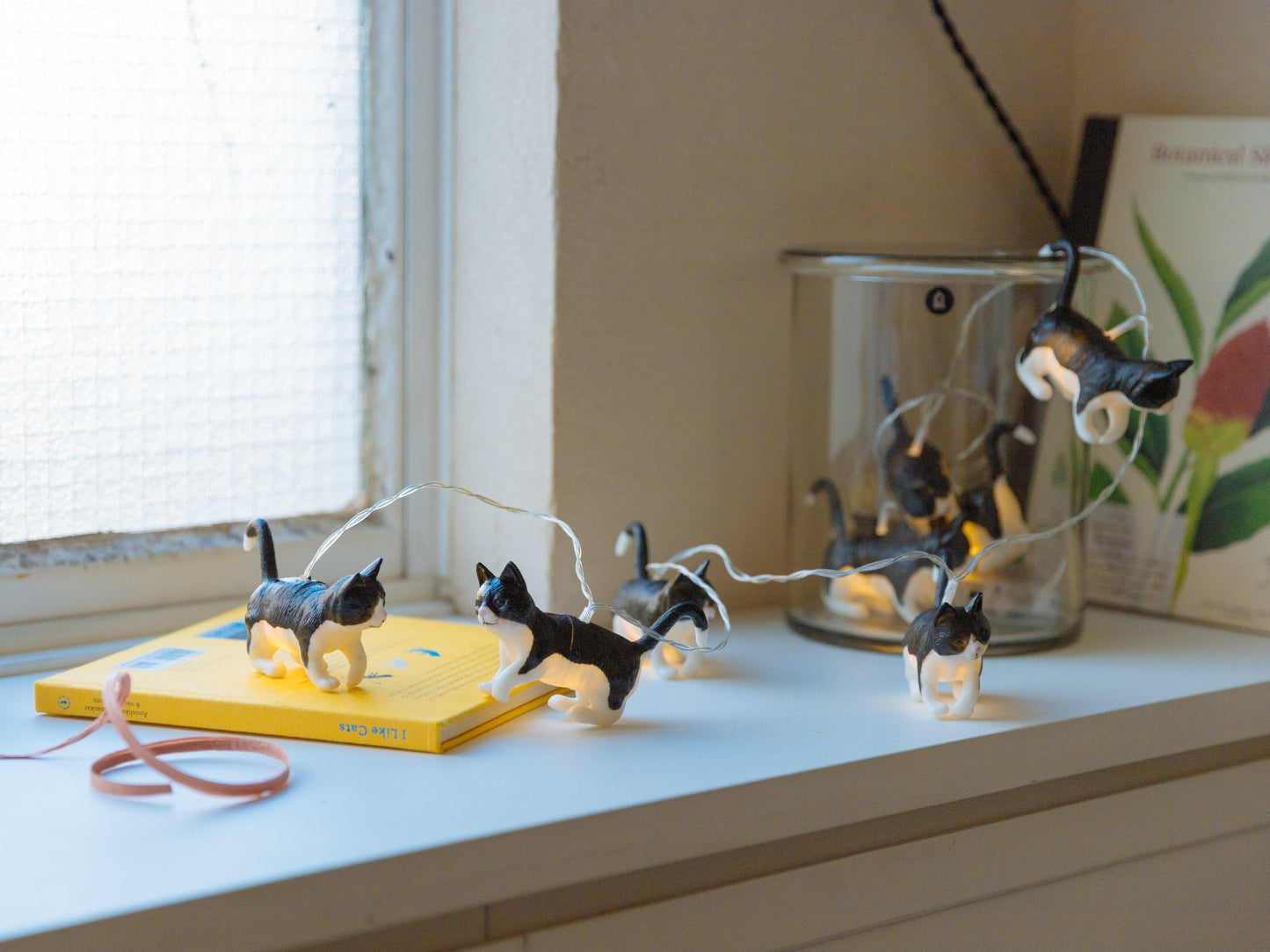 LUMO Cat Garland(猫のLEDガーランド)