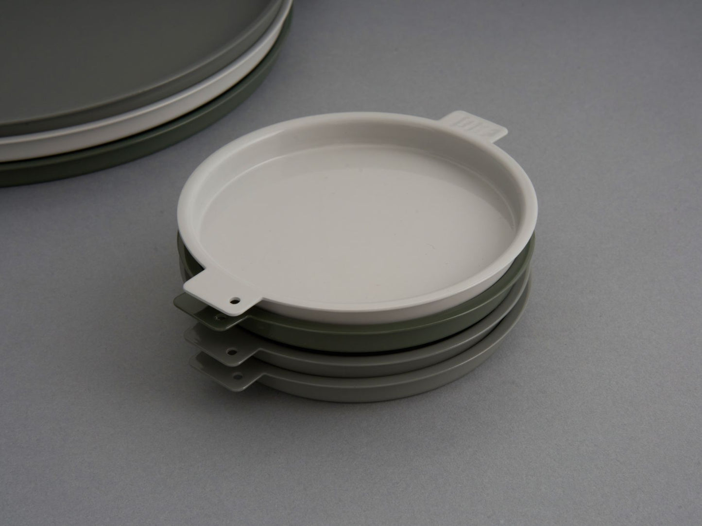 yumiko iihoshi porcelain イイホシユミコ/‘Colored’ aluminum tray round