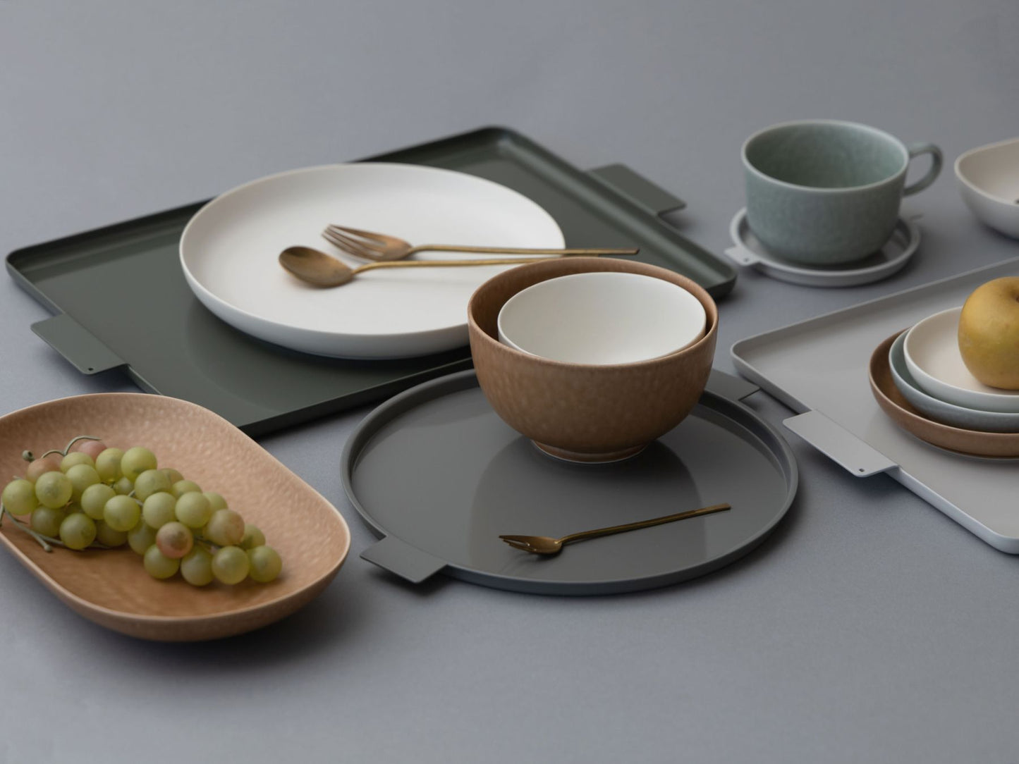 yumiko iihoshi porcelain/ReIRABO oval plate