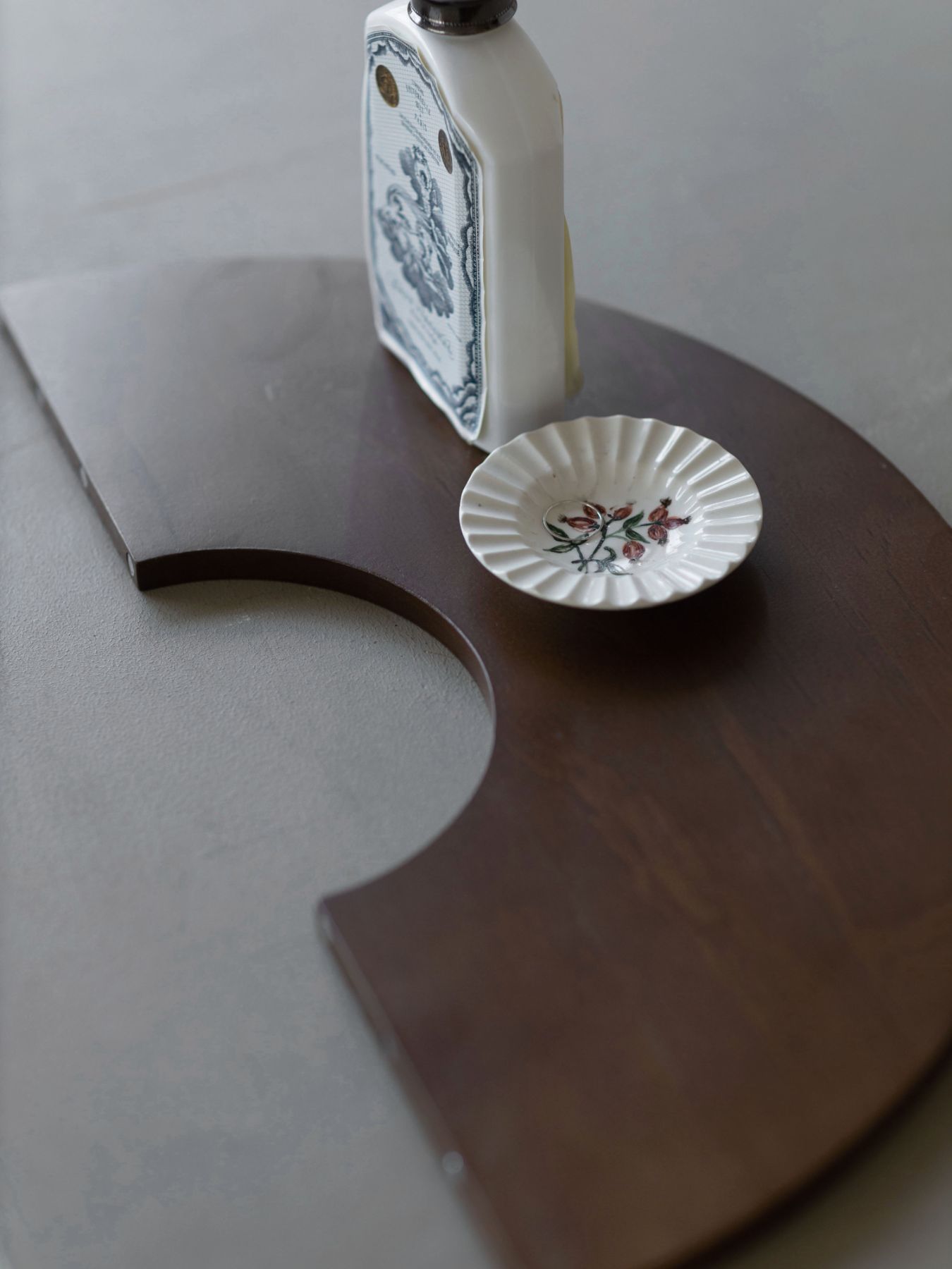 WOOD CIRCLE TRAY(木製トレイ)