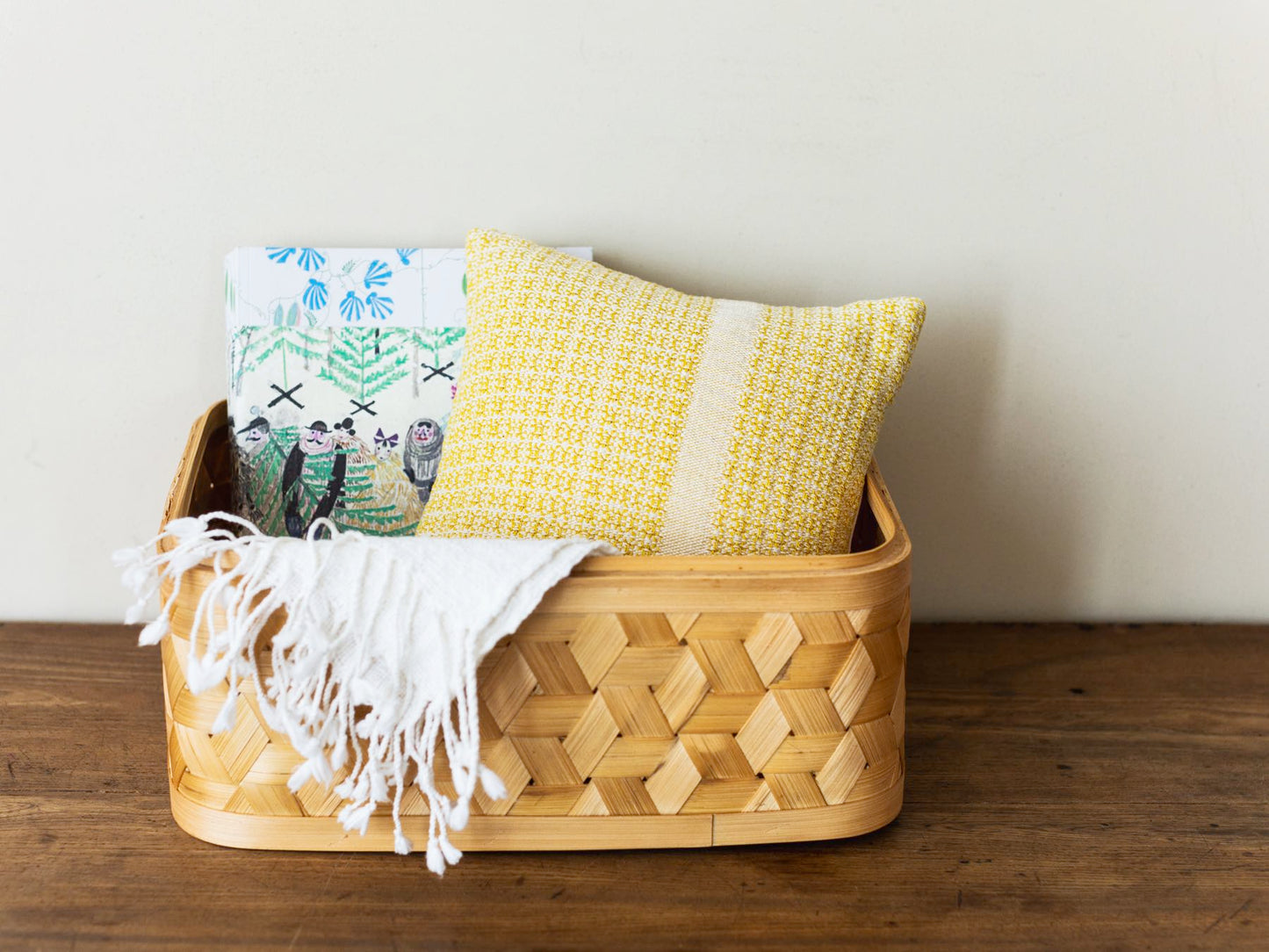 what is there 別注クッション/25角