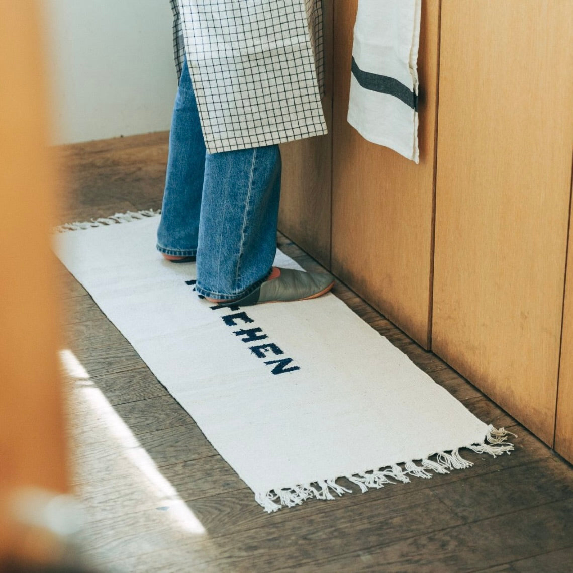 HANDLOOMED RECYCLE YARN KITCHEN MAT 45︎×120cm（キッチンマット