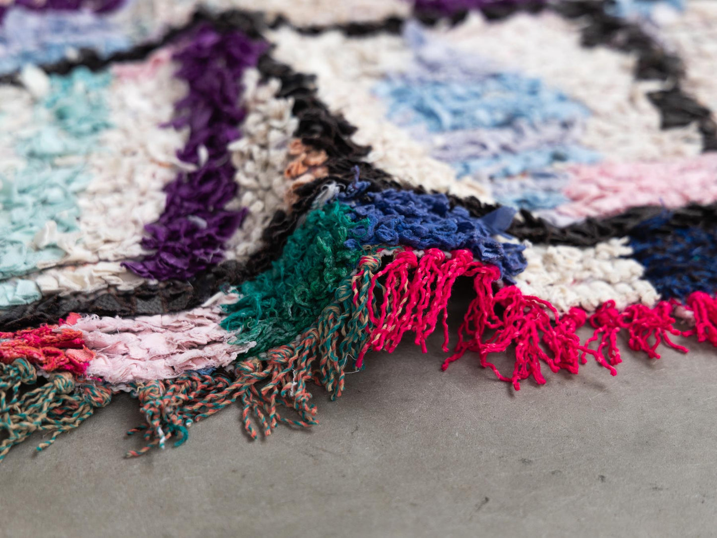 モロッコラグ・ミニボシャルウィット/B