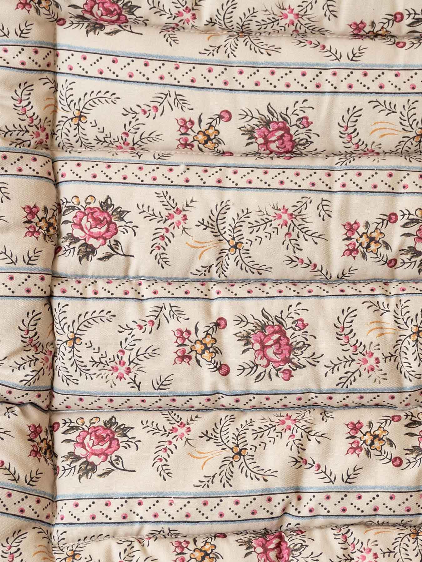 サンドベージュ×ダスティピンクのディテール