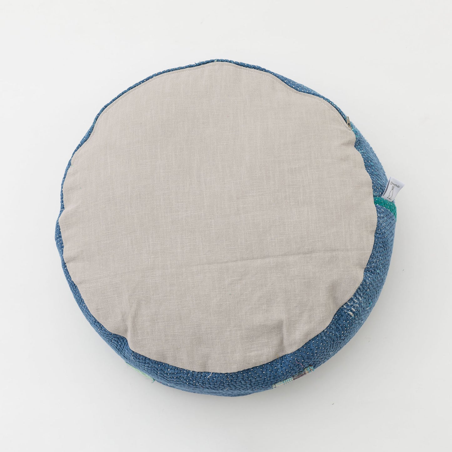 オルネコ・カンタパッチワーク 猫のプフ/I