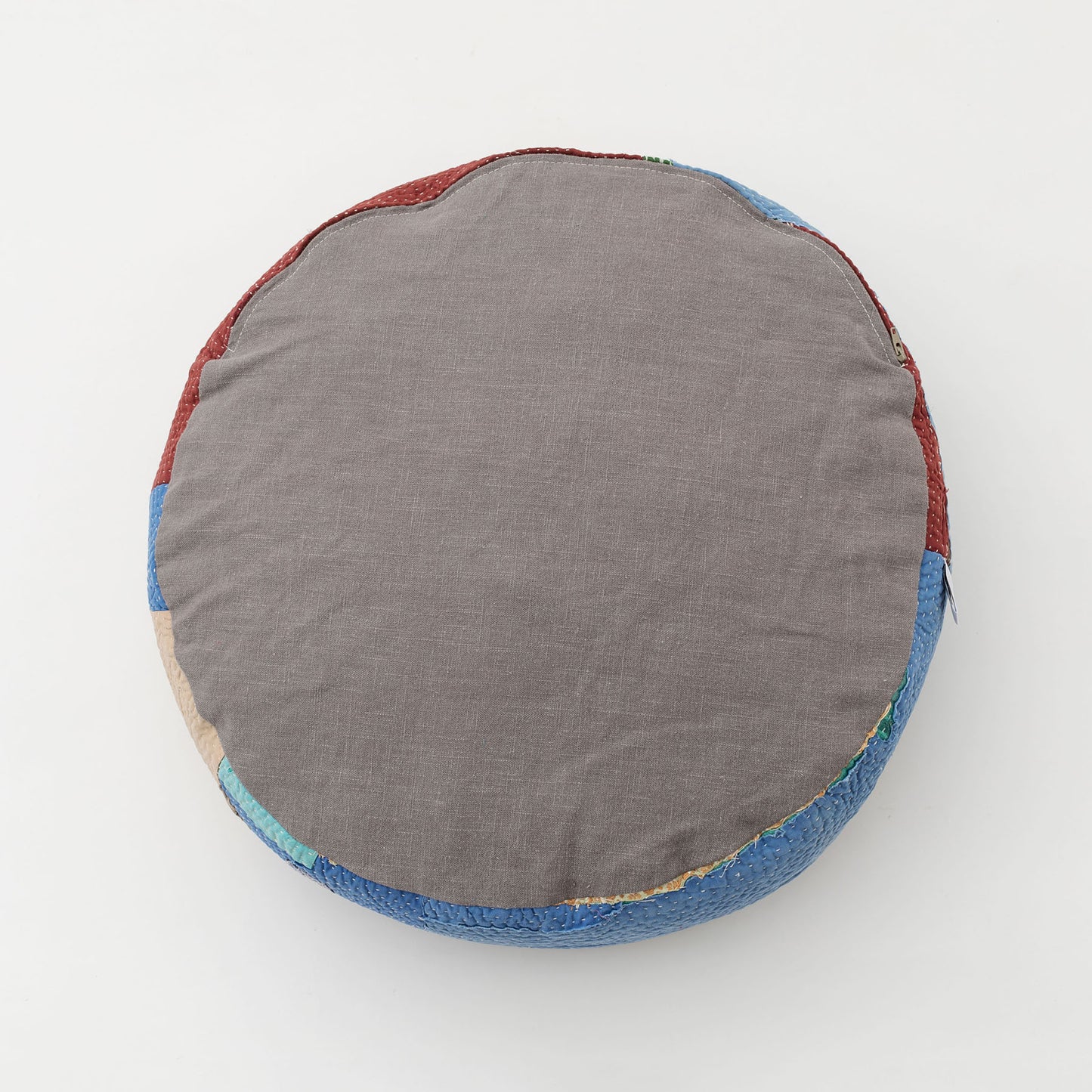 オルネコ・カンタパッチワーク 猫のプフ/Z