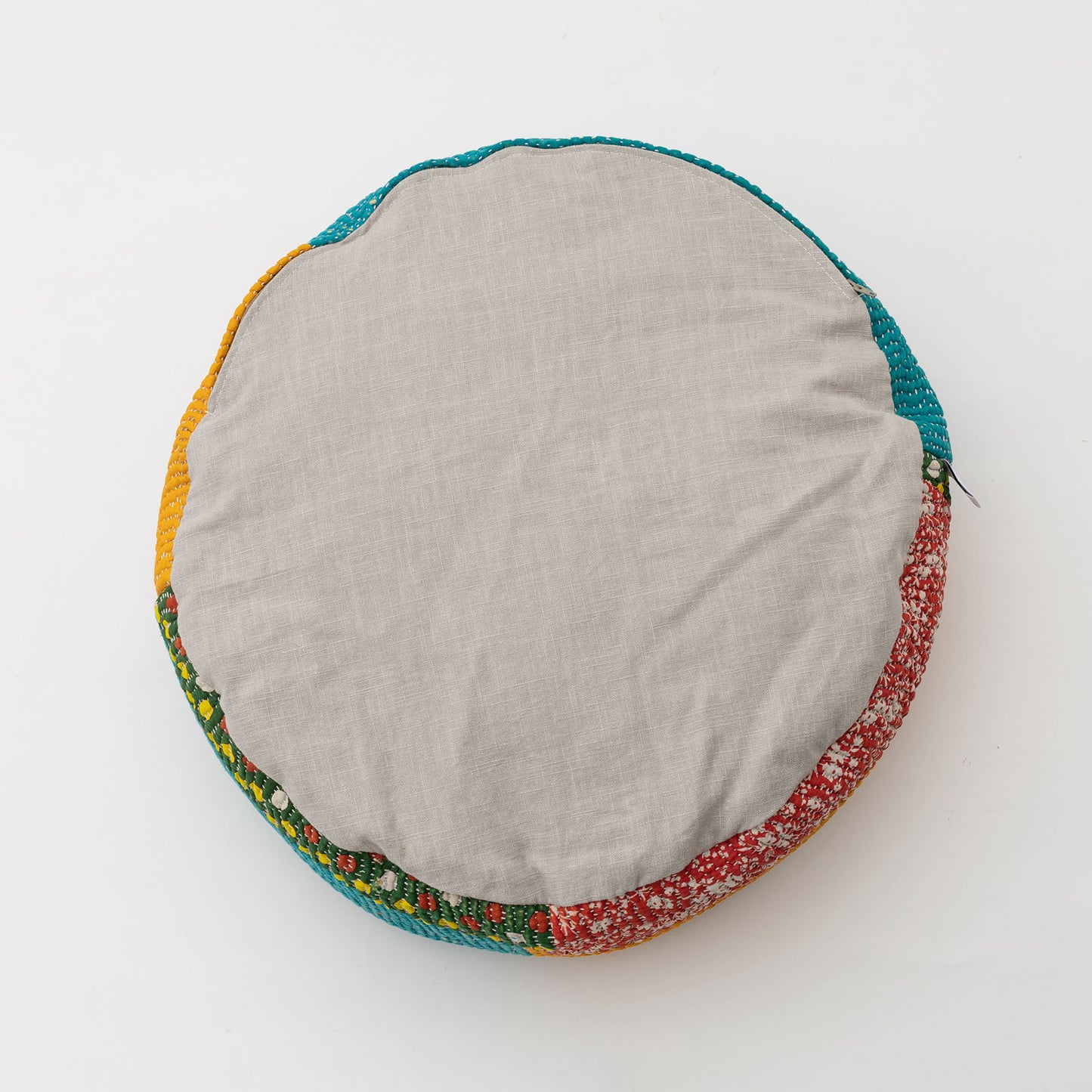 オルネコ・カンタパッチワーク 猫のプフ/1N