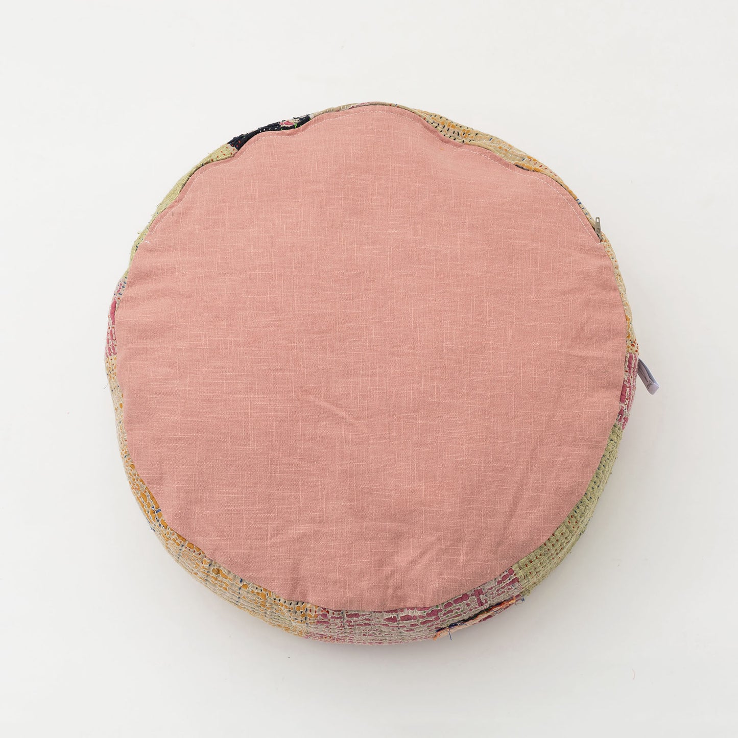 オルネコ・カンタパッチワーク 猫のプフ/1V