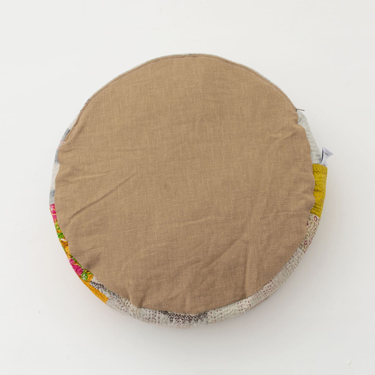 オルネコ・カンタパッチワーク 猫のプフ/1Z