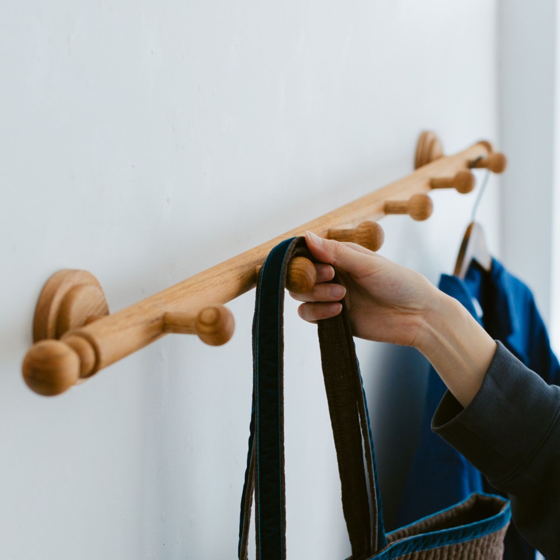 オリジナル・壁掛けコートラック／6フック｜家具｜オルネ ド フォイユ