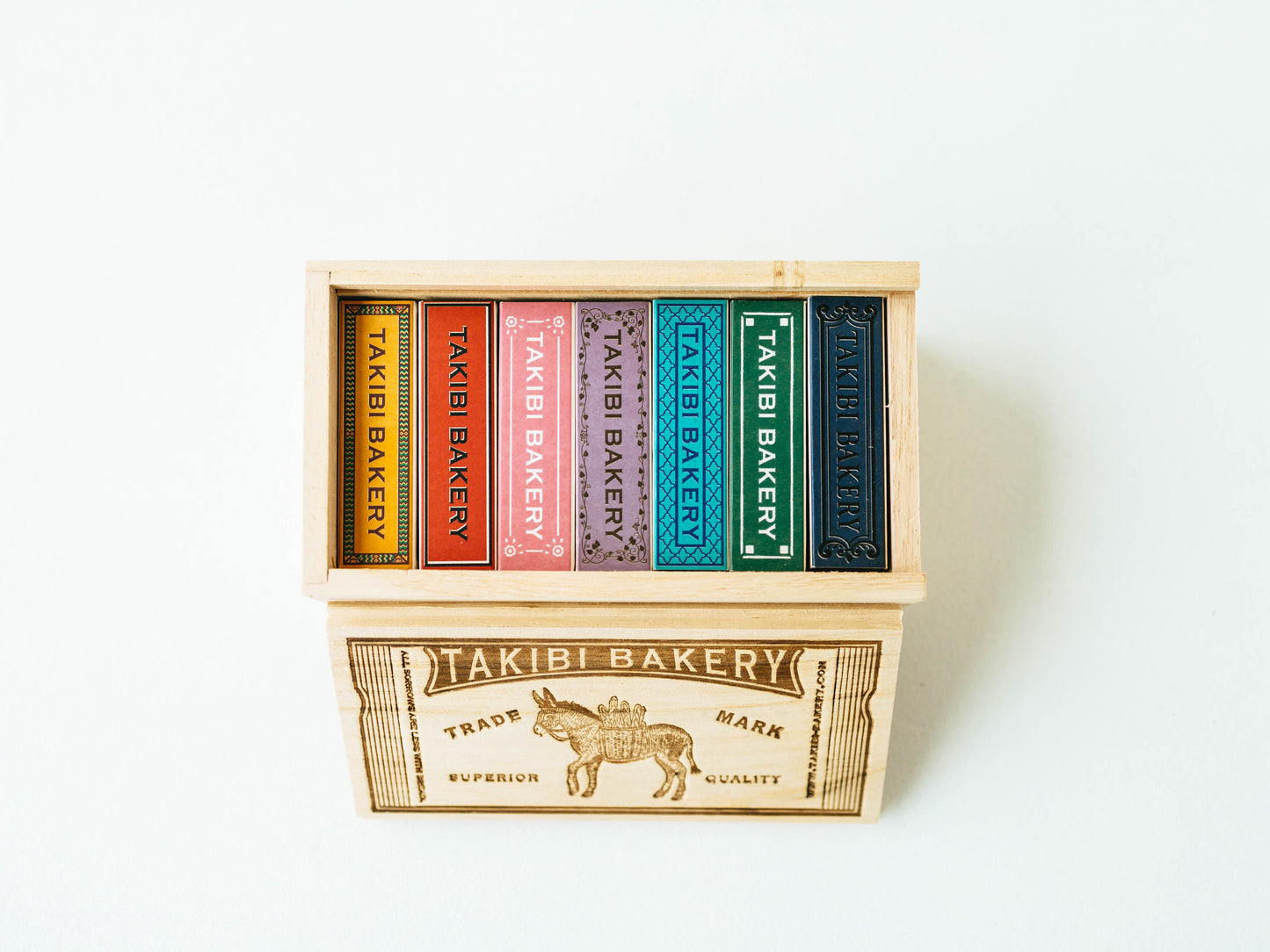 TAKIBI BAKERY 旅する紅茶／木箱入り（7種セット）