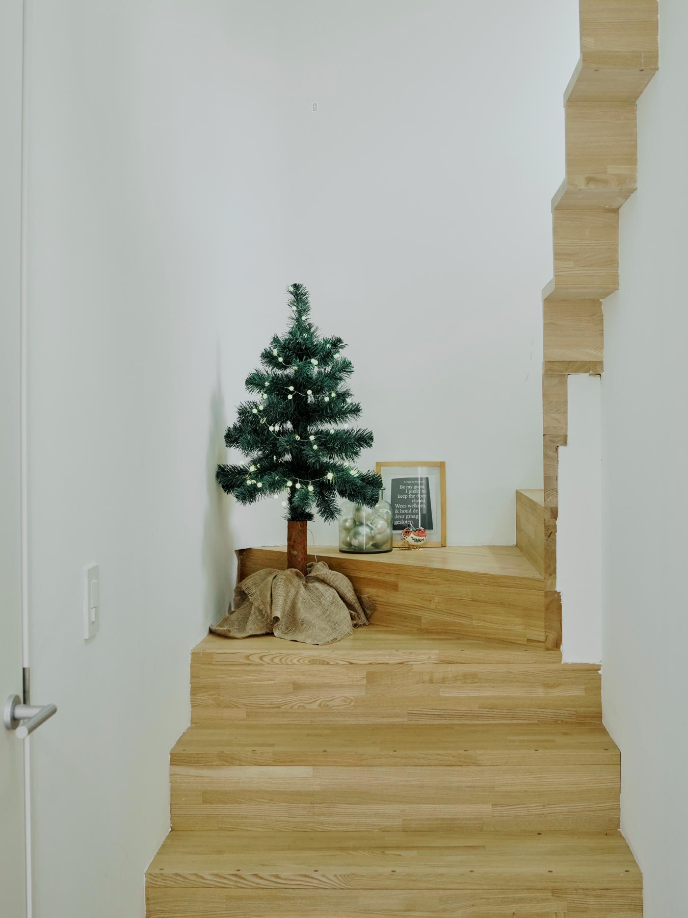 Mサイズ(実際の土台部分は形状が異なります)