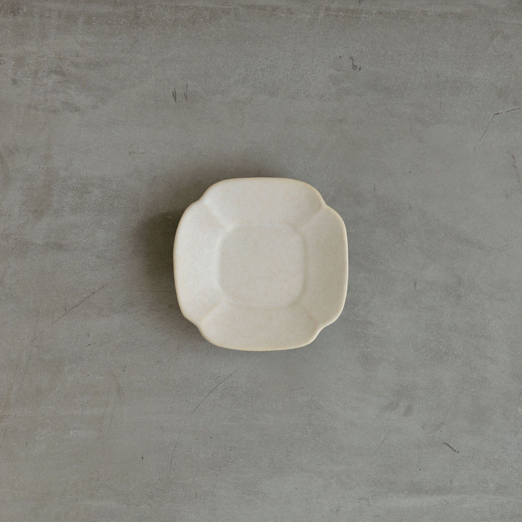 佐野元春さん　平皿21cm（藍白） 佐野元春のオーバル皿（藍白）- poooL (online shop)