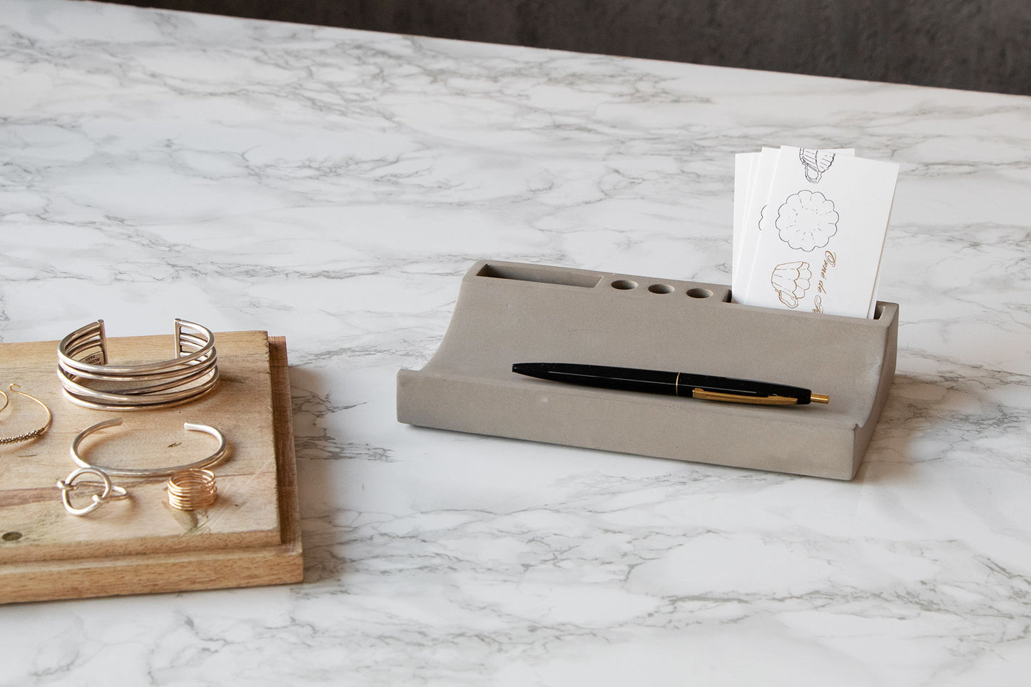 デスクオーガナイザー/コンクリート