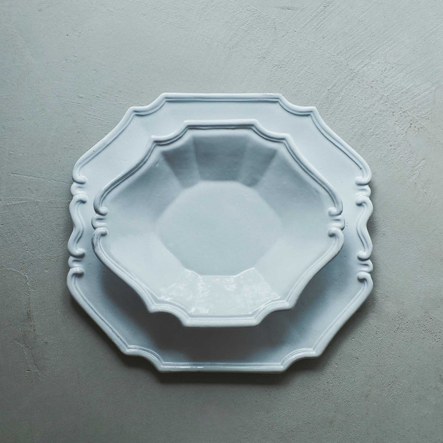 プレート 28cm(下)<br>※上は別売の「ディーププレート(oav8004)」です。