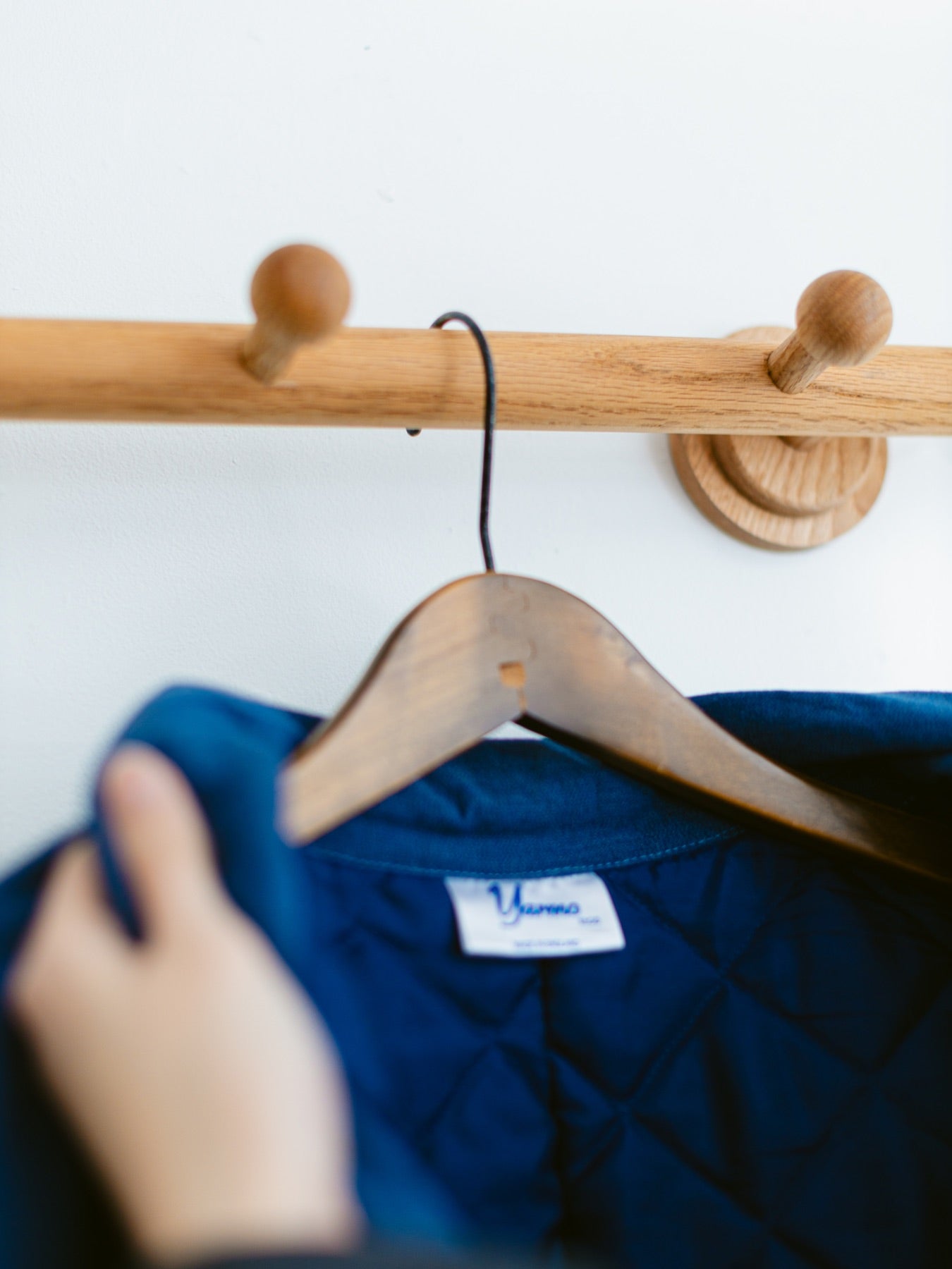 オリジナル・壁掛けコートラック／6フック