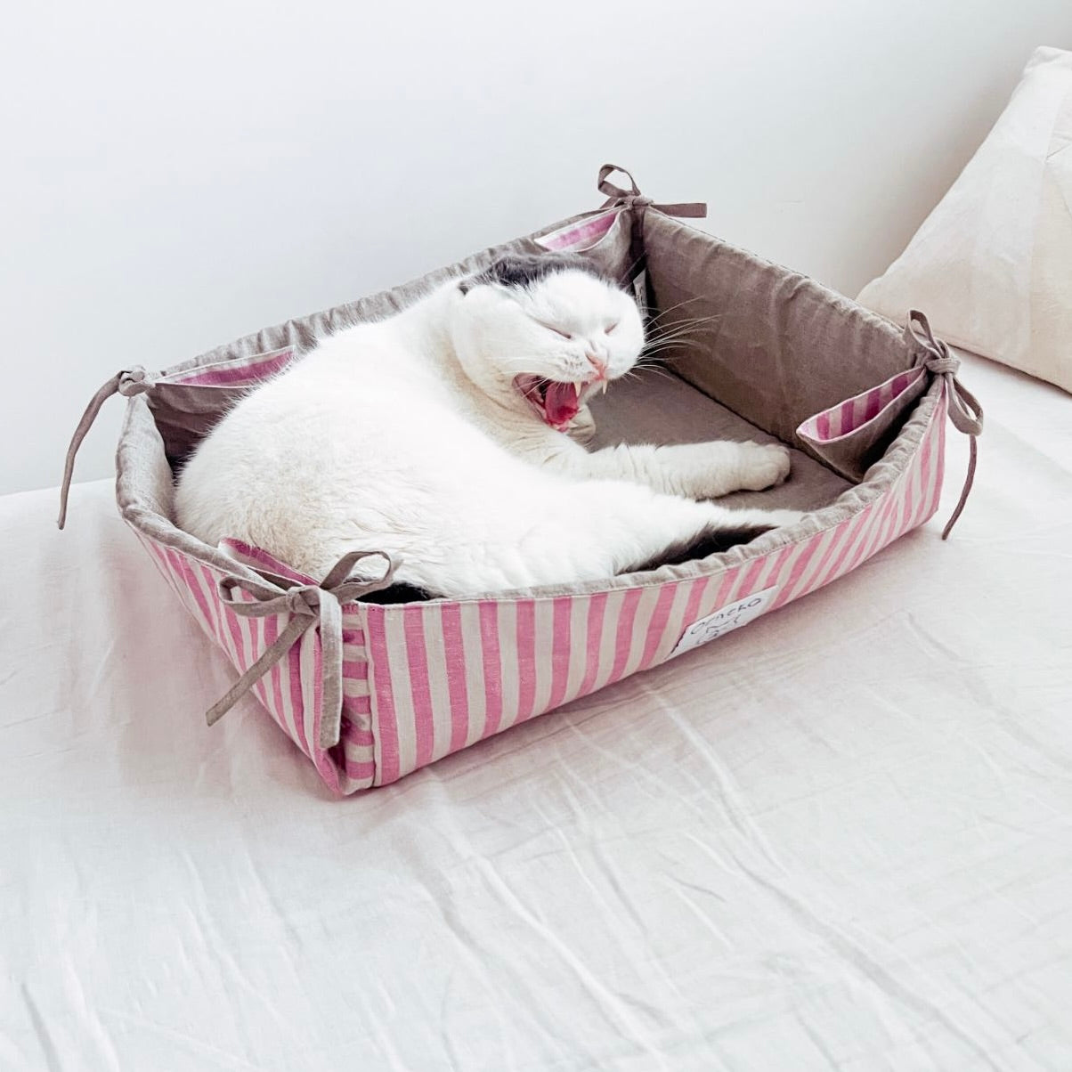 fog linen work × Orneko 折りたたみ式リバーシブルベッド｜オルネコ