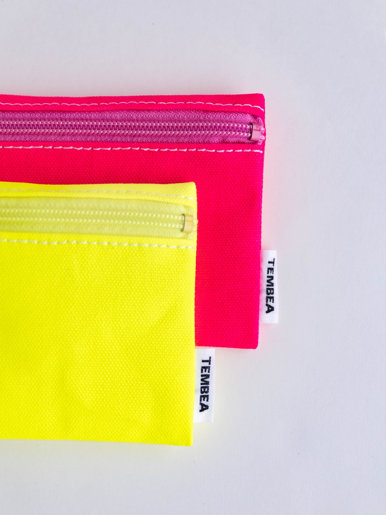 TEMBEA FLAT POUCH SMALL／NEON