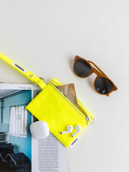 TEMBEA FLAT POUCH SMALL／NEON
