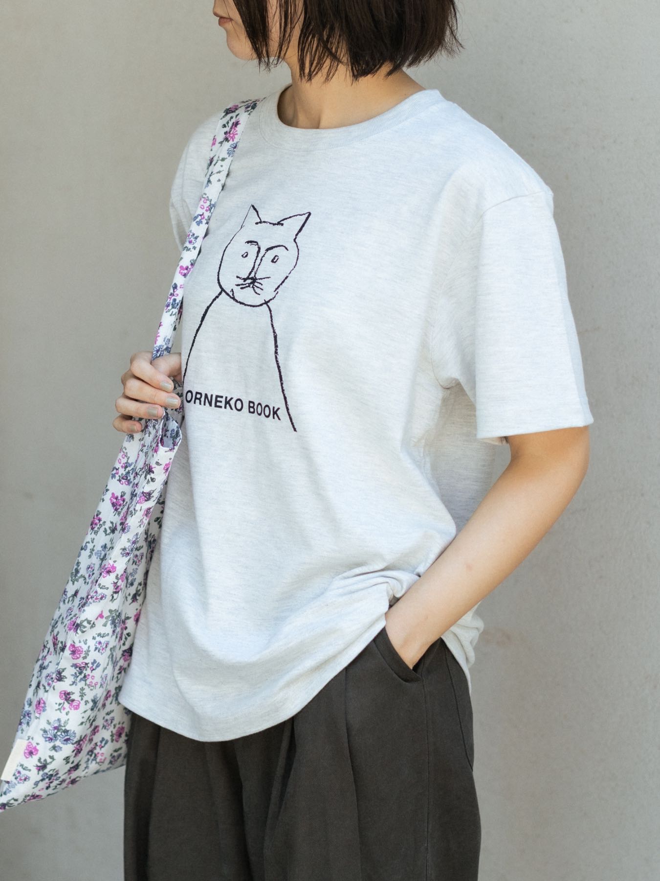 ORNEKO BOOK STAFF Tシャツ｜洋服｜オルネ ド フォイユ公式オンライン