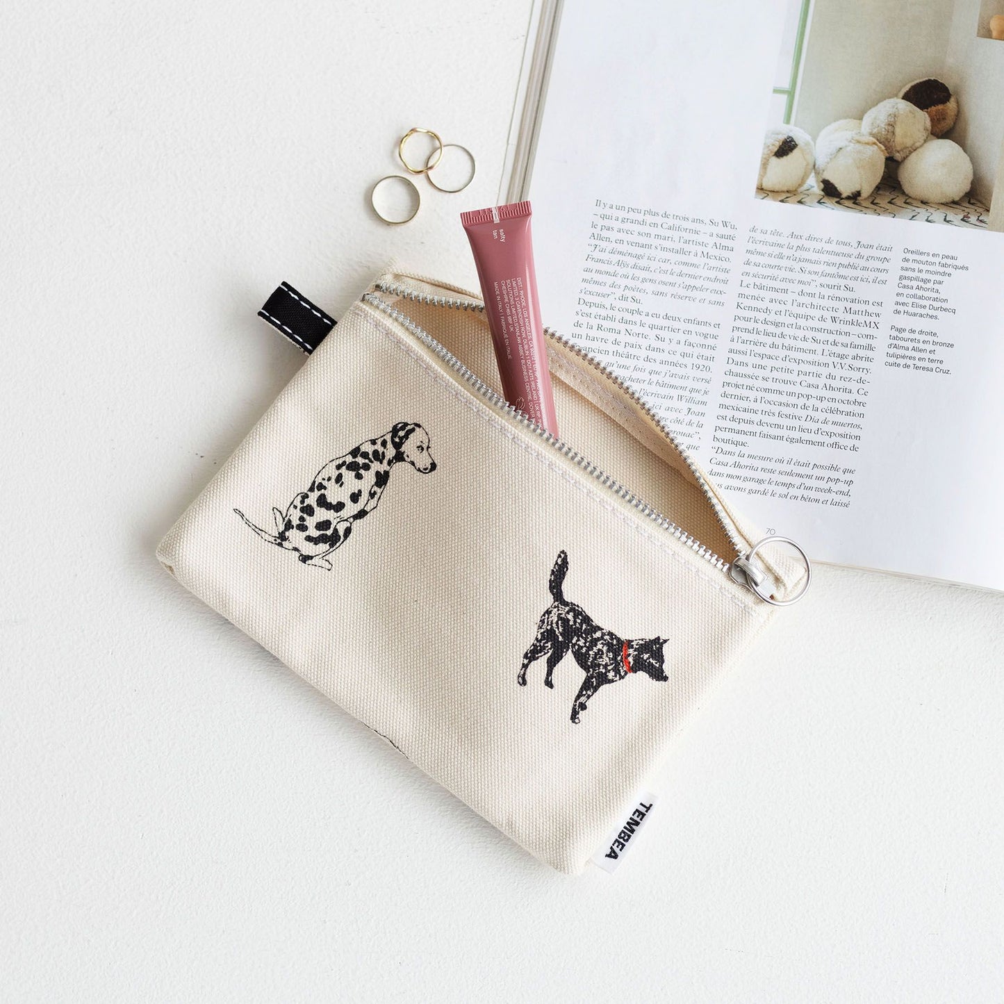 TEMBEA ポーチ FLAT POUCH MEDIUM／DOG