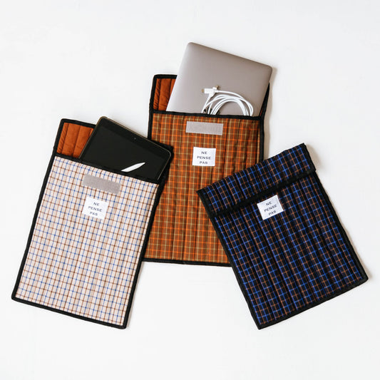 ne pense pas キルティングチェックPCケース