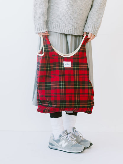 ne pense pas チェックバッグ（ショルダーストラップ付き）