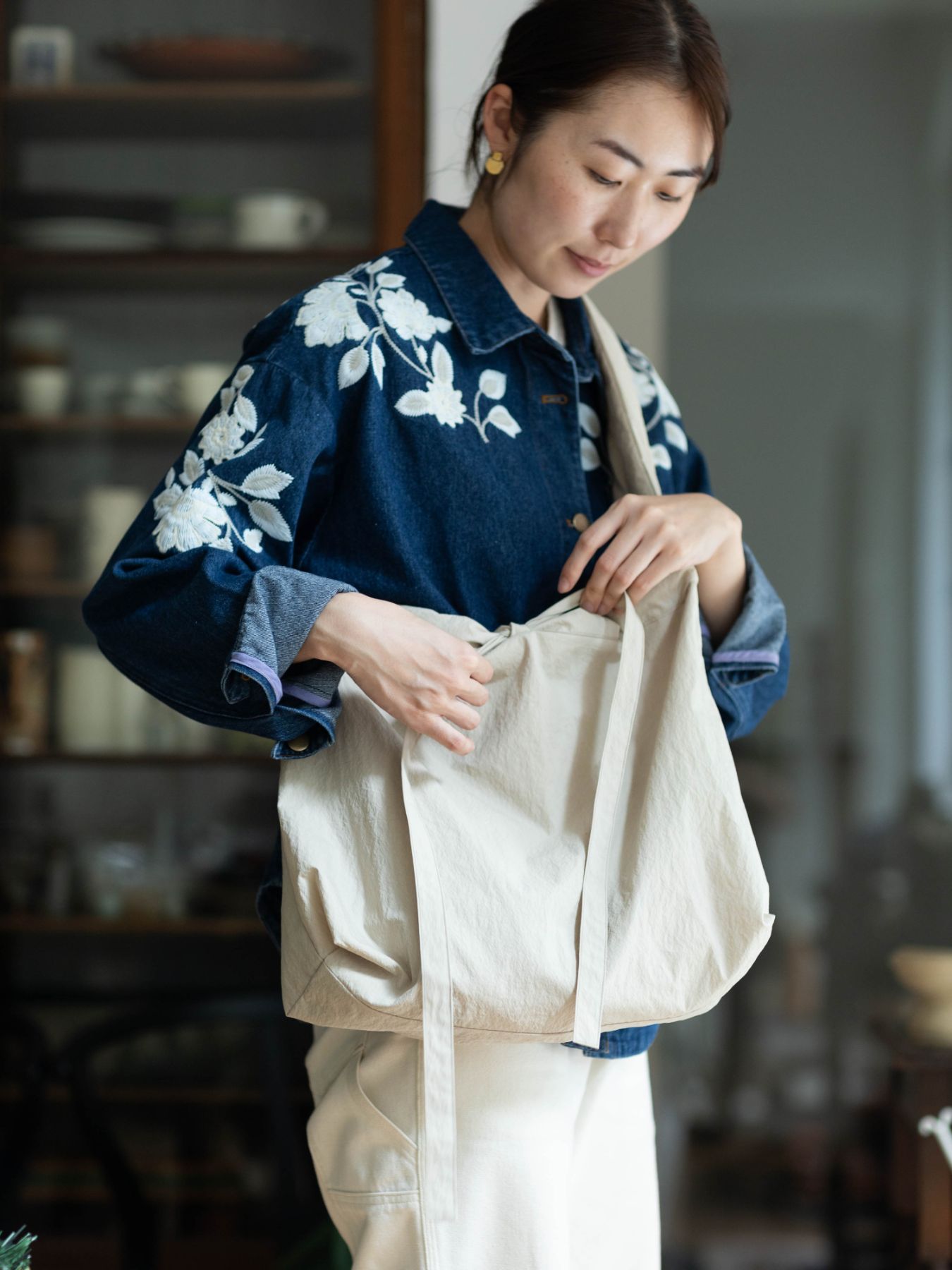 ne pense pas パフショルダーバッグ