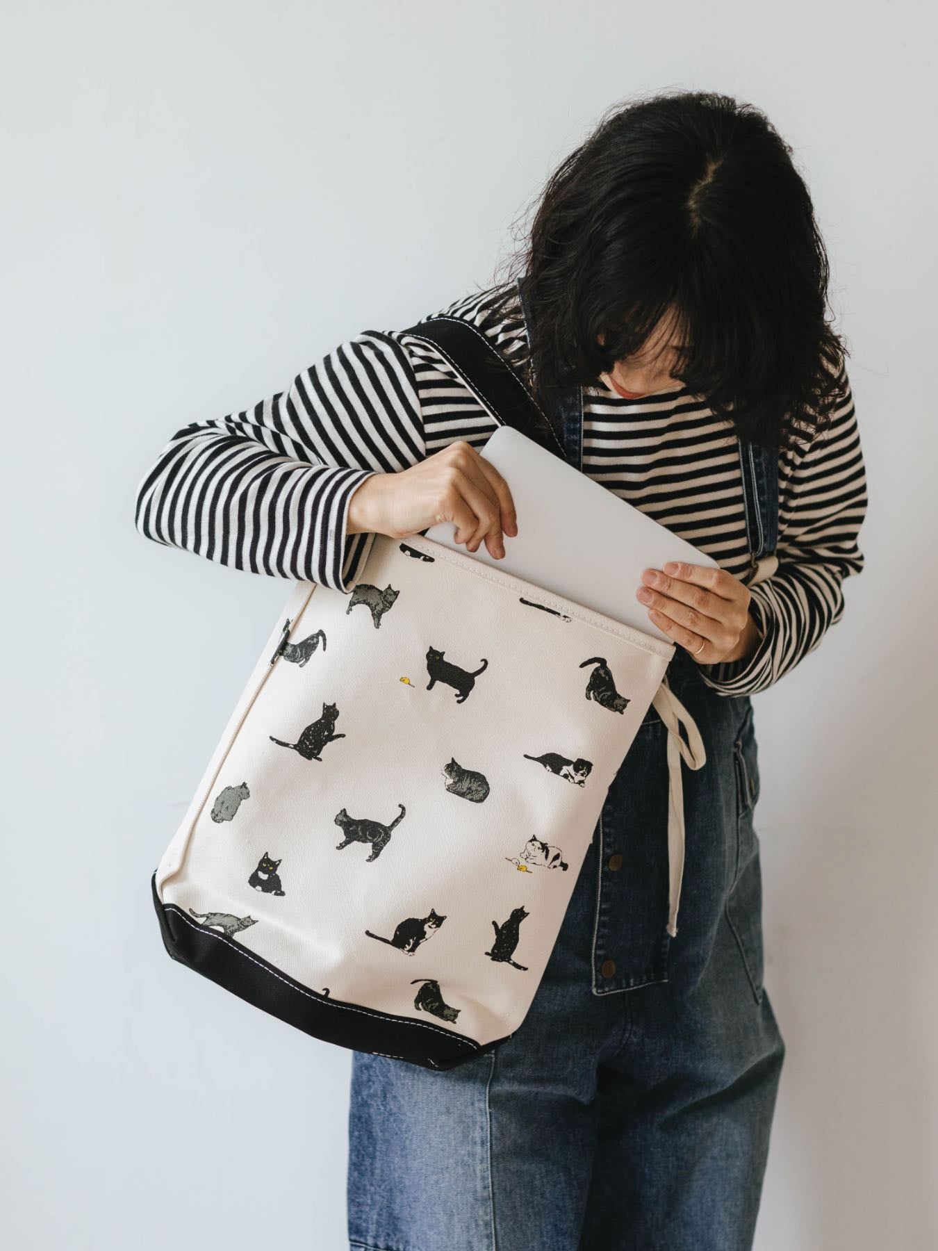 TEMBEA 巾着POCHETTE & BAGUETTE TOTE／BLACK CAT