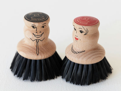 木製品のため、色味や木目には個体差があります。