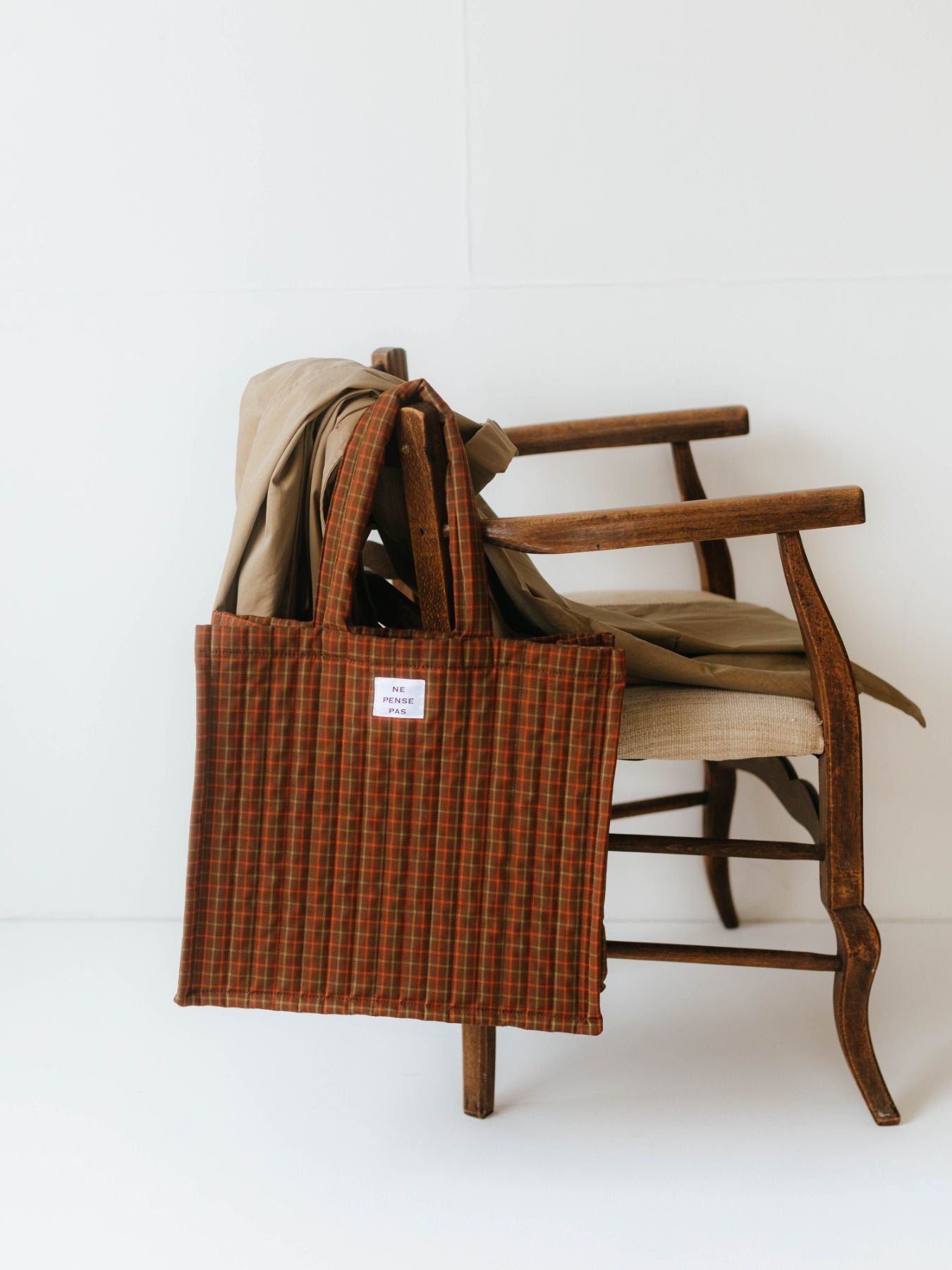 ne pense pas キルティングチェックバッグ