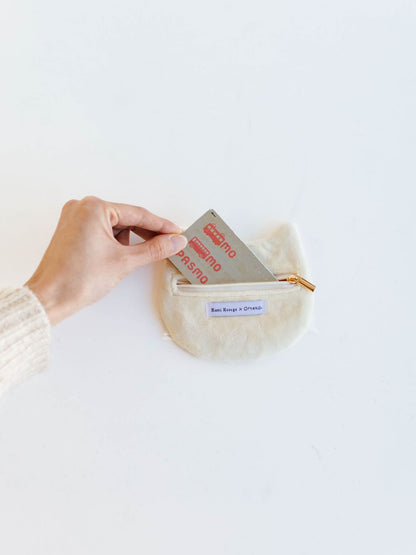 小菅くみ × Orneko 刺繍ポーチ