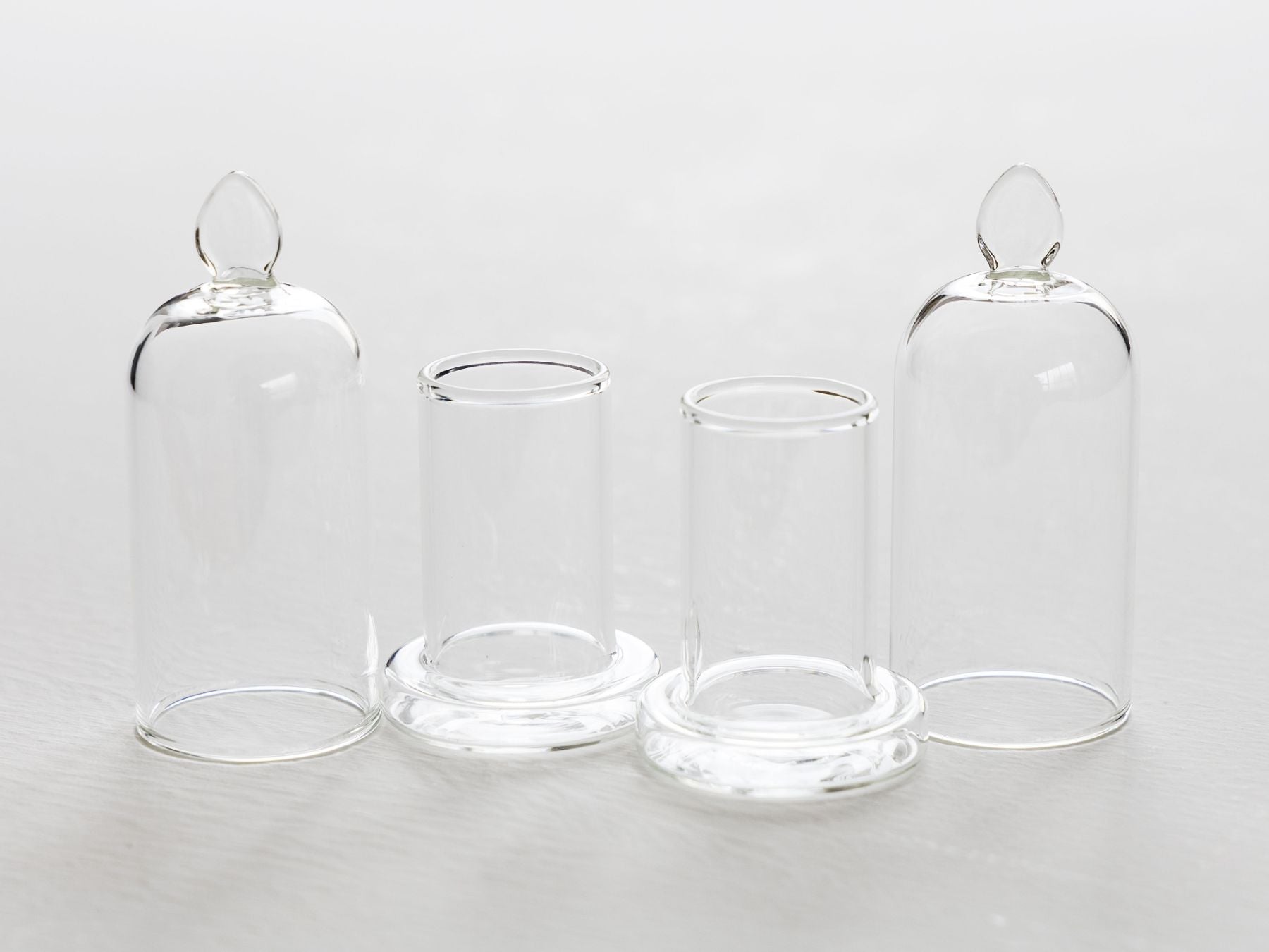 蓋はかぶせるだけの仕様です。