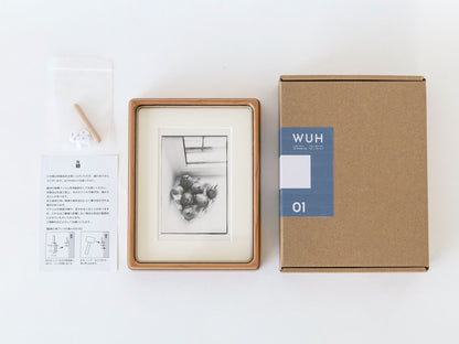 箱に入った状態でのお届けです。
<br>※写真は01