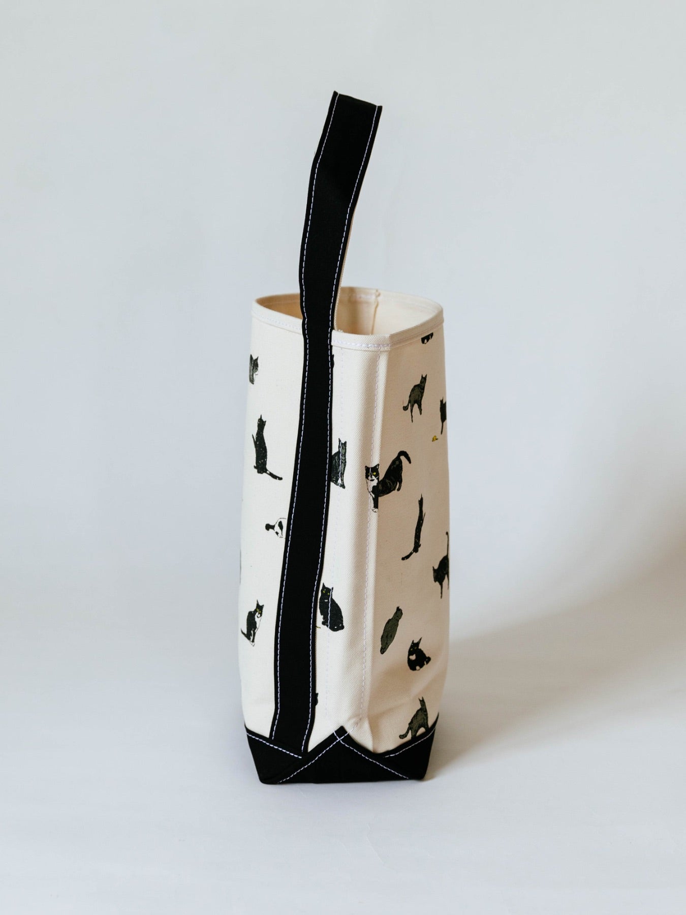 TEMBEA 巾着POCHETTE & BAGUETTE TOTE／BLACK CAT