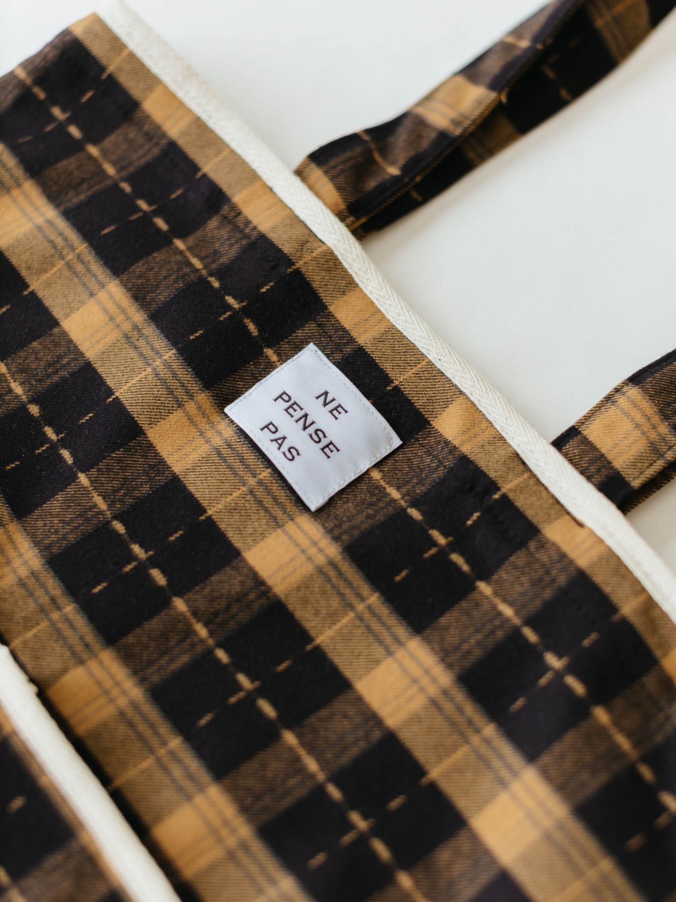 ne pense pas チェックトートバッグ（2ポケット）
