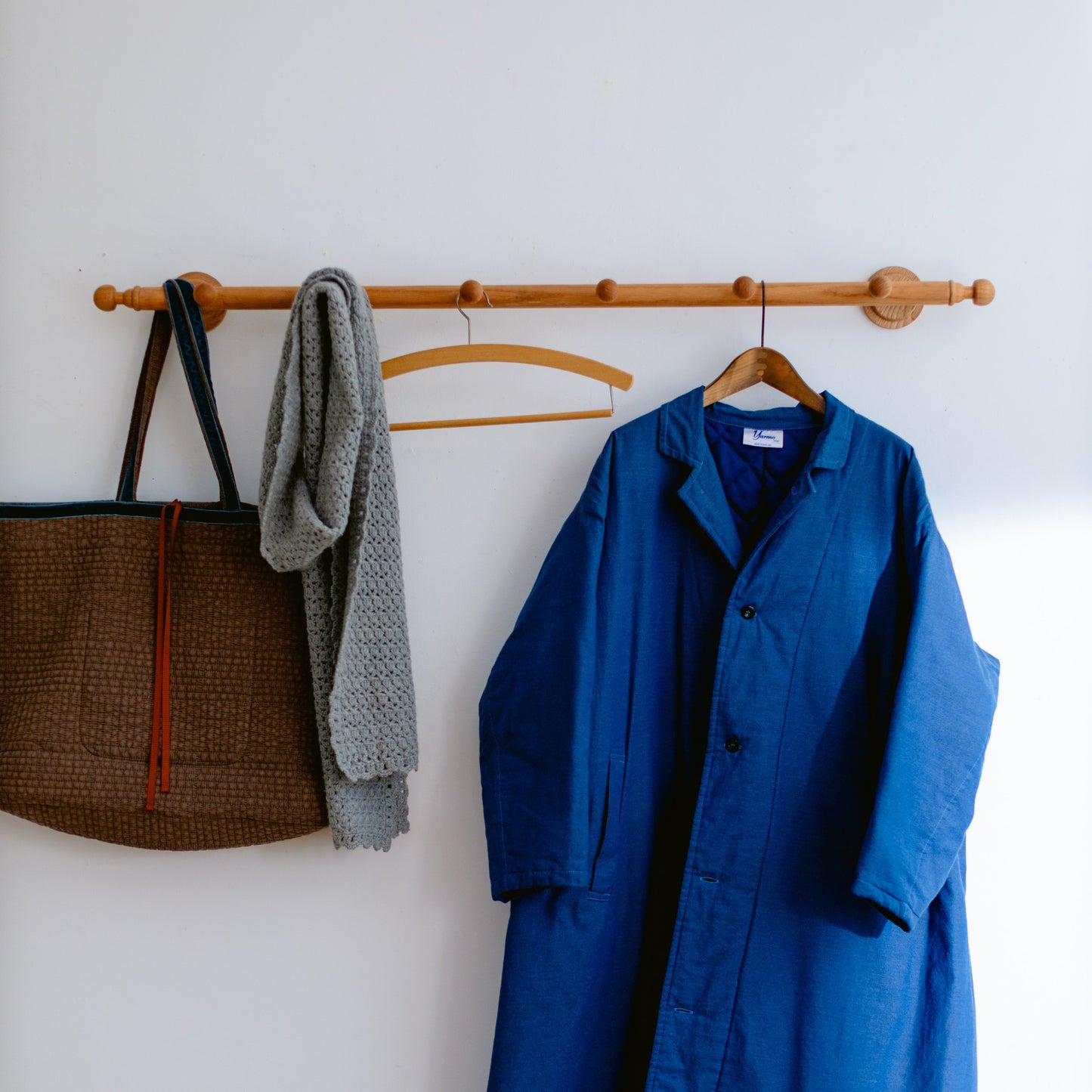 オリジナル・壁掛けコートラック／6フック