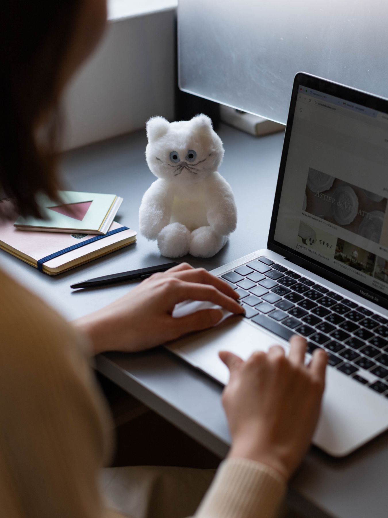 umao ねこ ぬいぐるみ｜オブジェ・ぬいぐるみ｜オルネ ド フォイユ公式