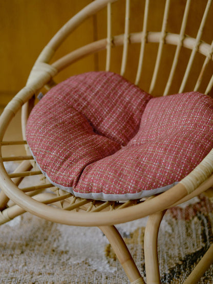 ラタンラウンドチェア（リバーシブルクッション付き）