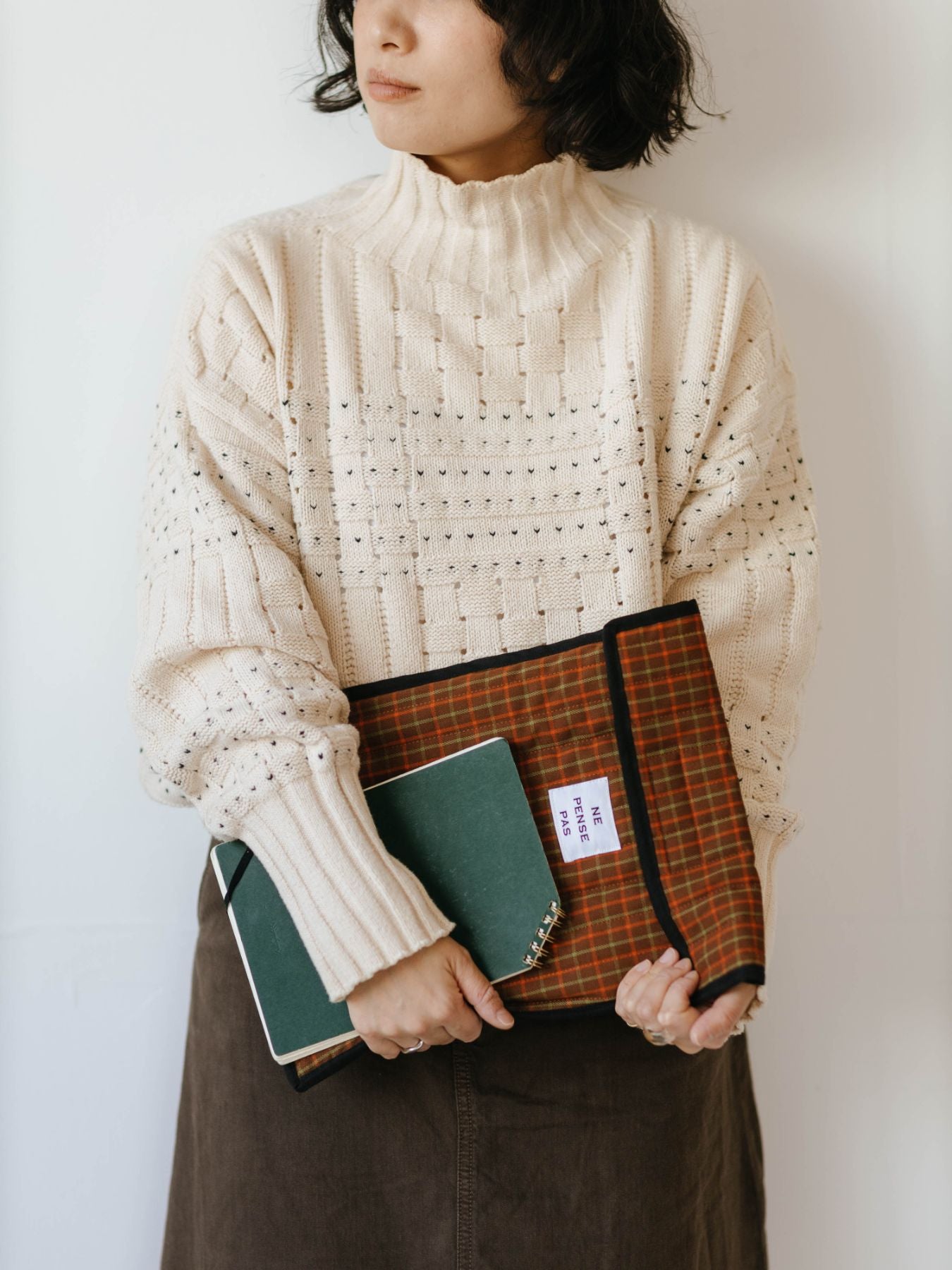 ne pense pas キルティングチェックPCケース