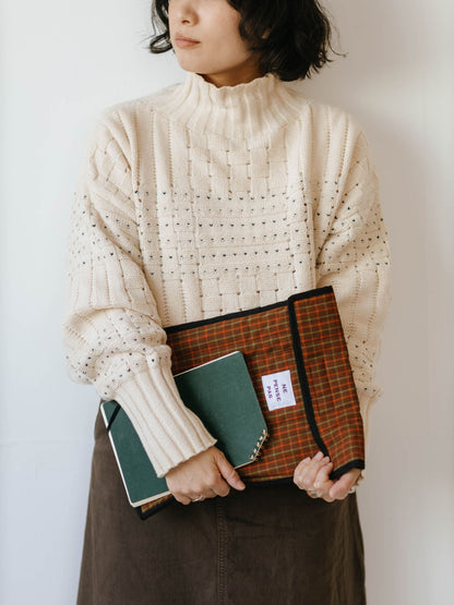 ne pense pas キルティングチェックPCケース