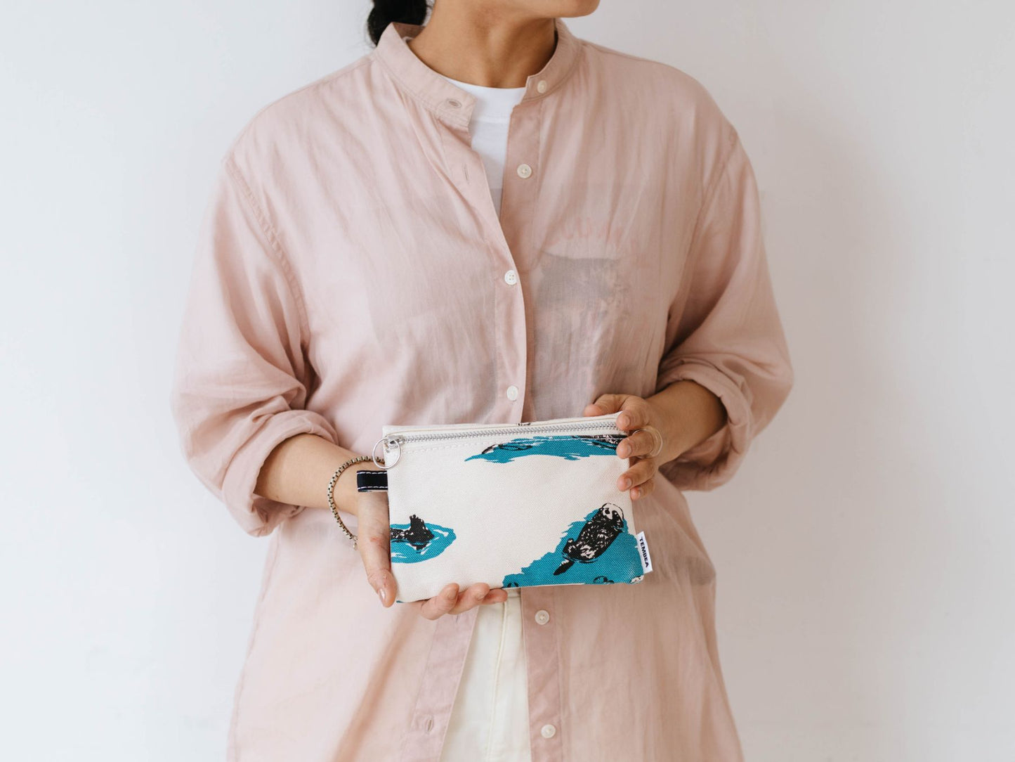 TEMBEA FLAT POUCH MEDIUM／RAKKO