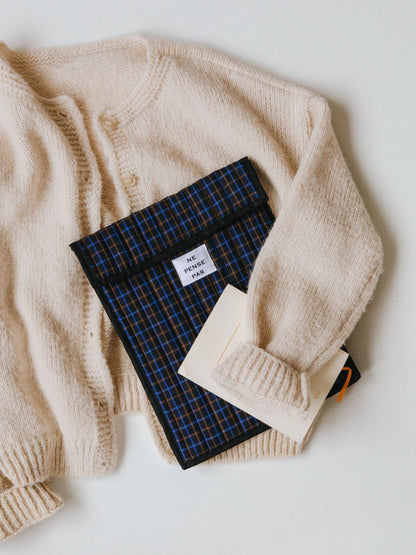 ne pense pas キルティングチェックPCケース